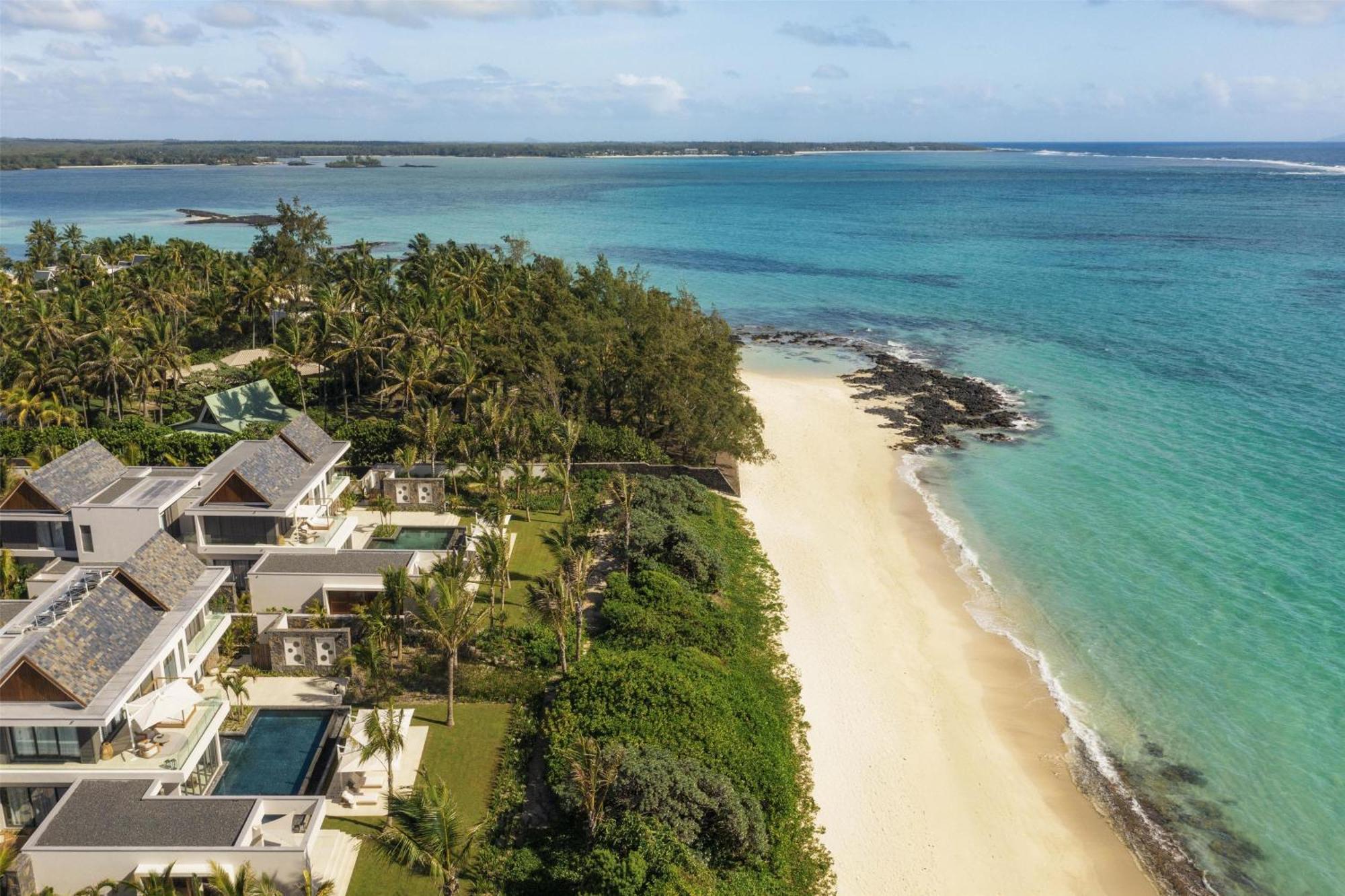 Villa Privée 5 Chambres avec Piscine - Côté Océan - Enregistrement anticipé dès 10h00, départ tardif jusqu’à 18h00, enregistrement privé à la maison, un hôte personnel, un panier de bienvenue, délices quotidiens et 500 EUR de crédit