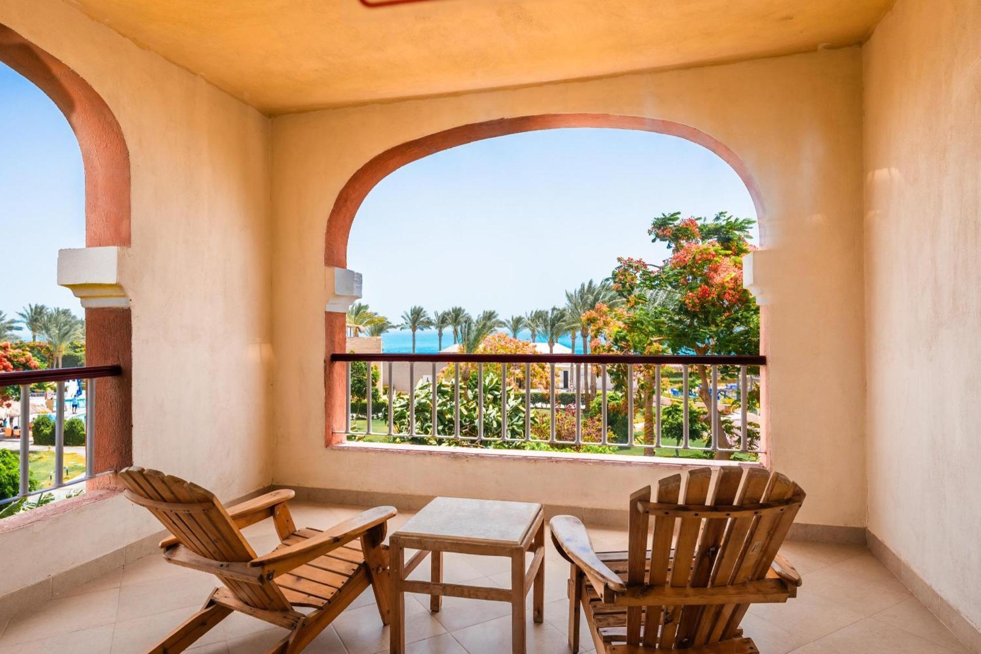 Chambre Double ou Lits Jumeaux Standard - Vue d'Angle sur Mer