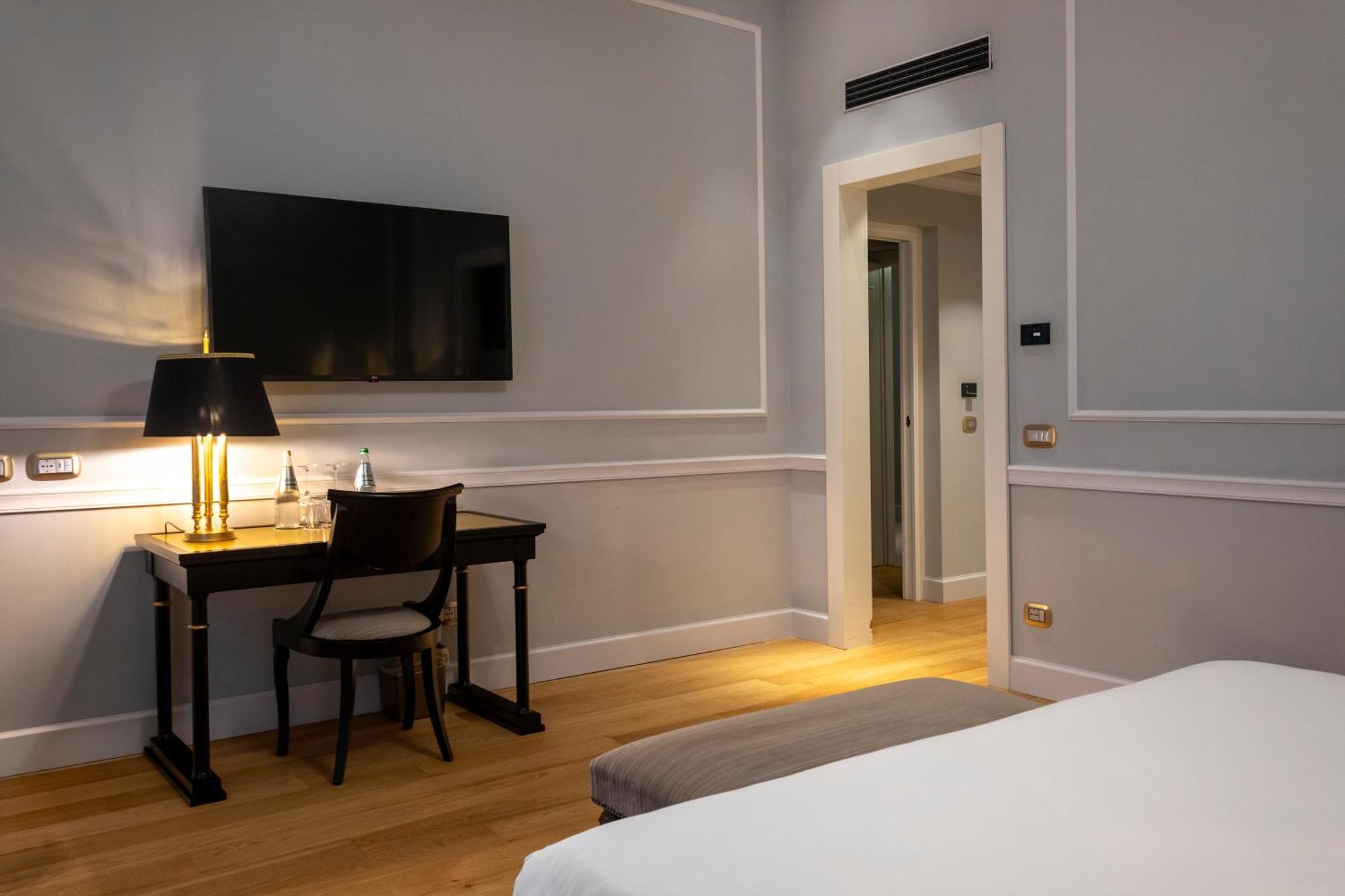 Suite,1681715369:JPEG