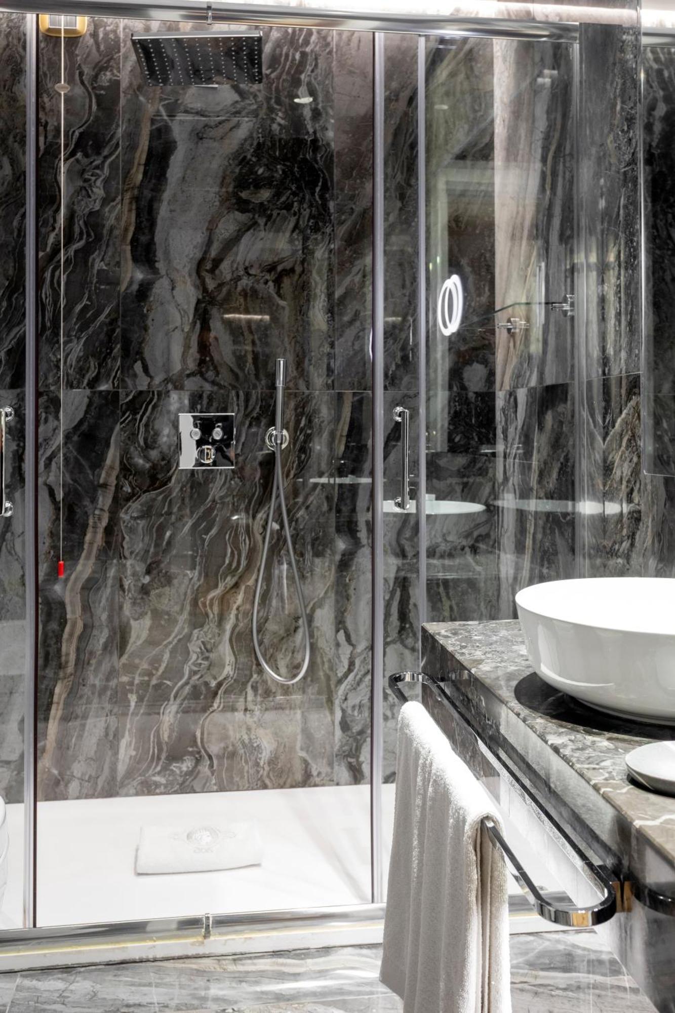 Classic Double or Twin Room,1681715396:JPEG