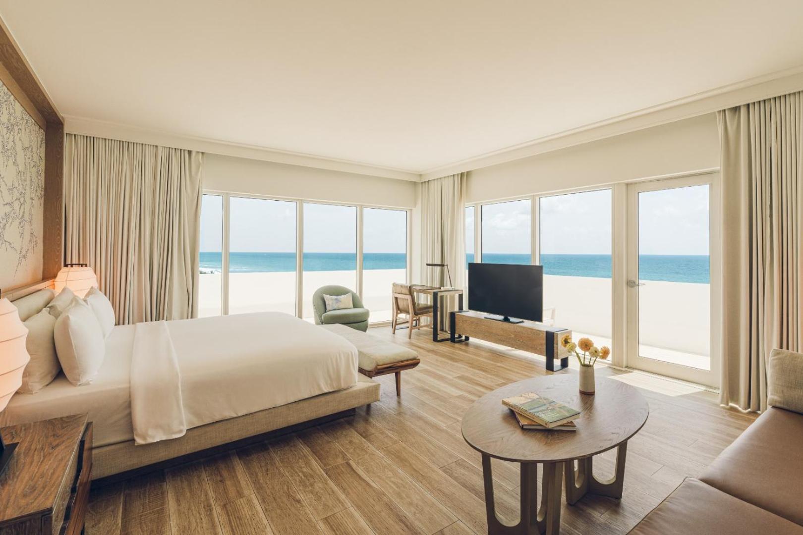 Suite Lit King-Size Zen avec Balcon - Vue sur Océan - Accessible aux Personnes à Mobilité Réduite