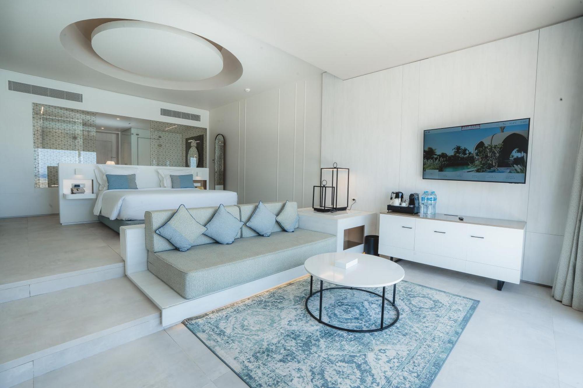 Suite avec Piscine Privée et Accès Direct à la Piscine