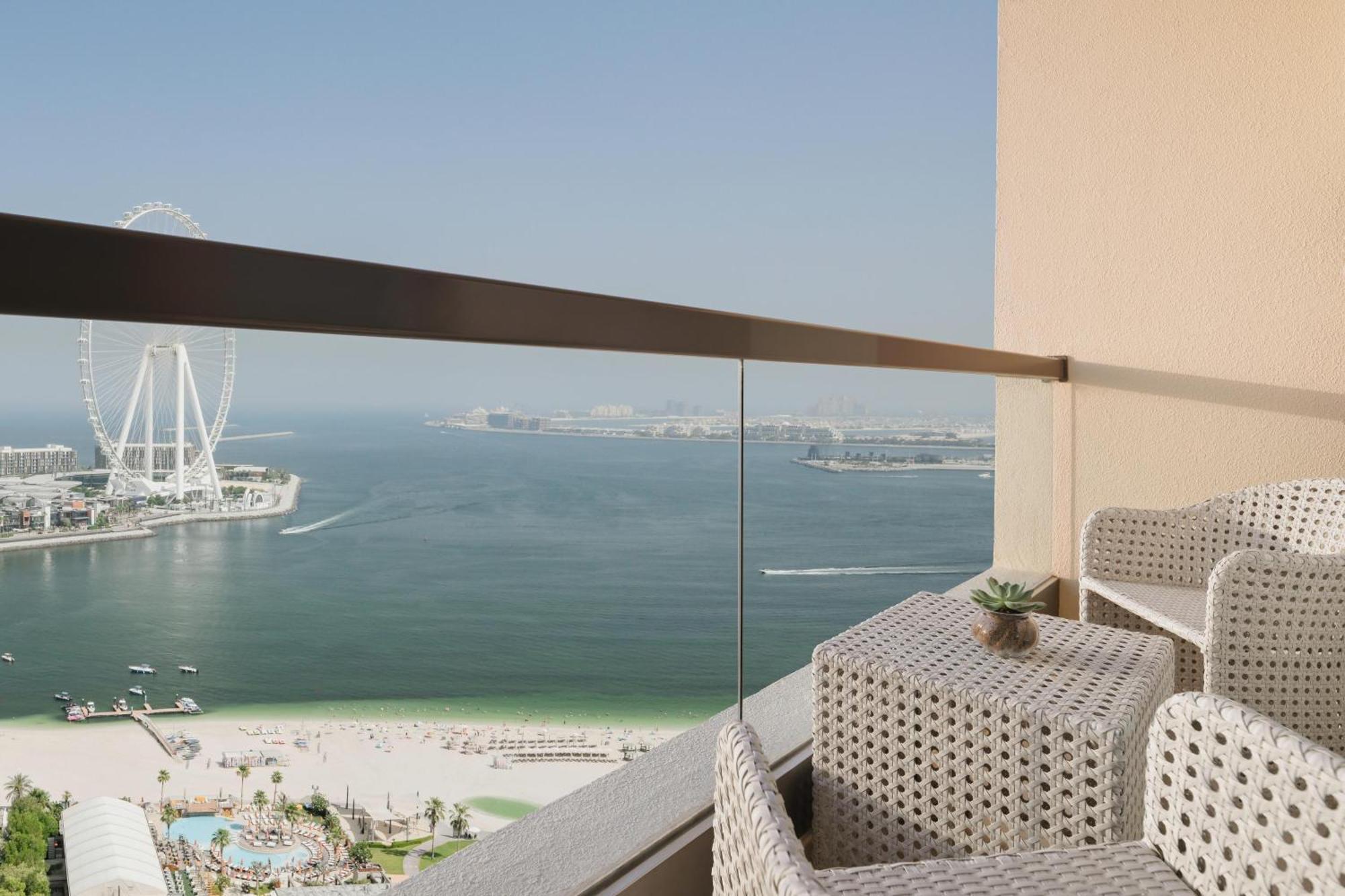 Chambre avec Balcon - Vue Complète sur Mer et Vue sur Ain Dubai