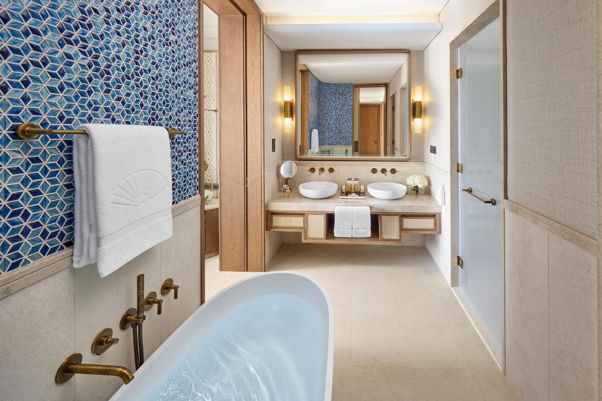 Chambre King de Luxe pour Personnes à Mobilité Réduite