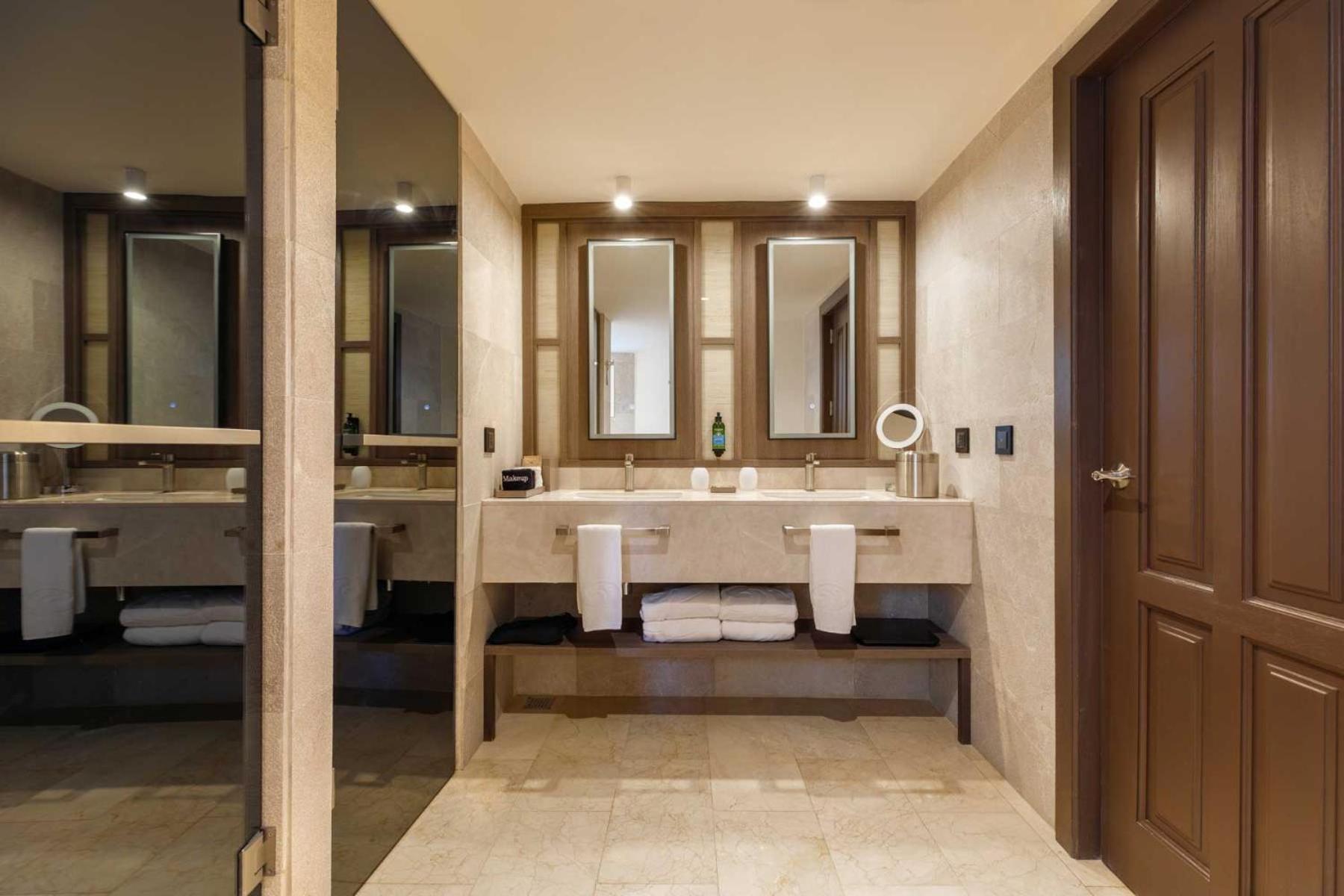 Family Selection Two bedroom Suite