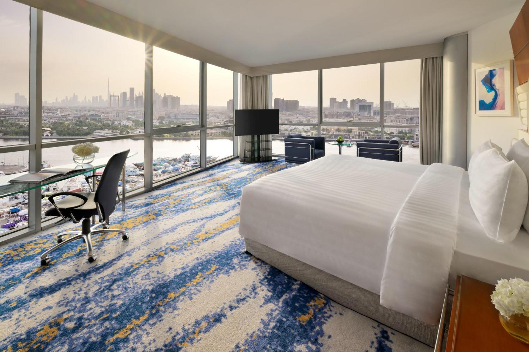Executive King Room,1742618324:JPEG