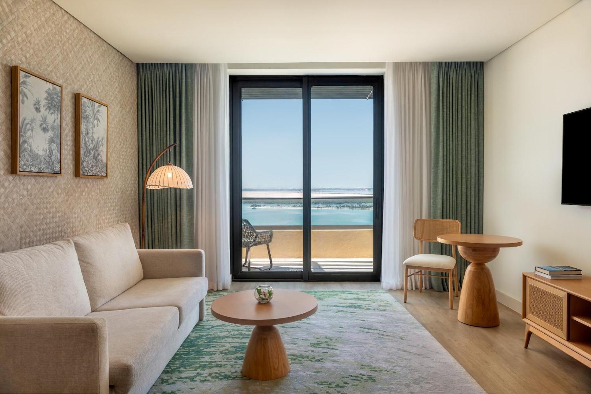 One-Bedroom Suite Sea View Balcony Theme Park Access,1742652220:JPEG