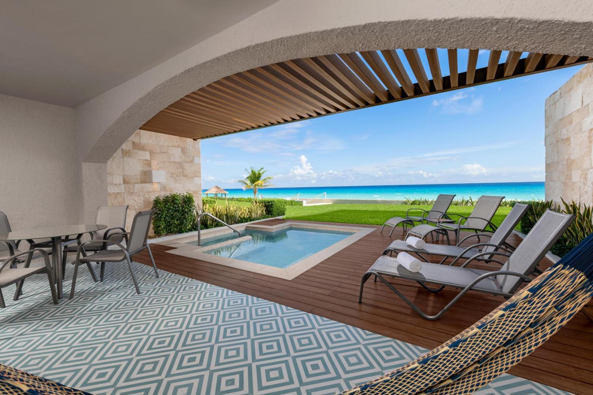 Chambre Lit King-Size Enclave Côté Plage avec 2 Lits Escamotables