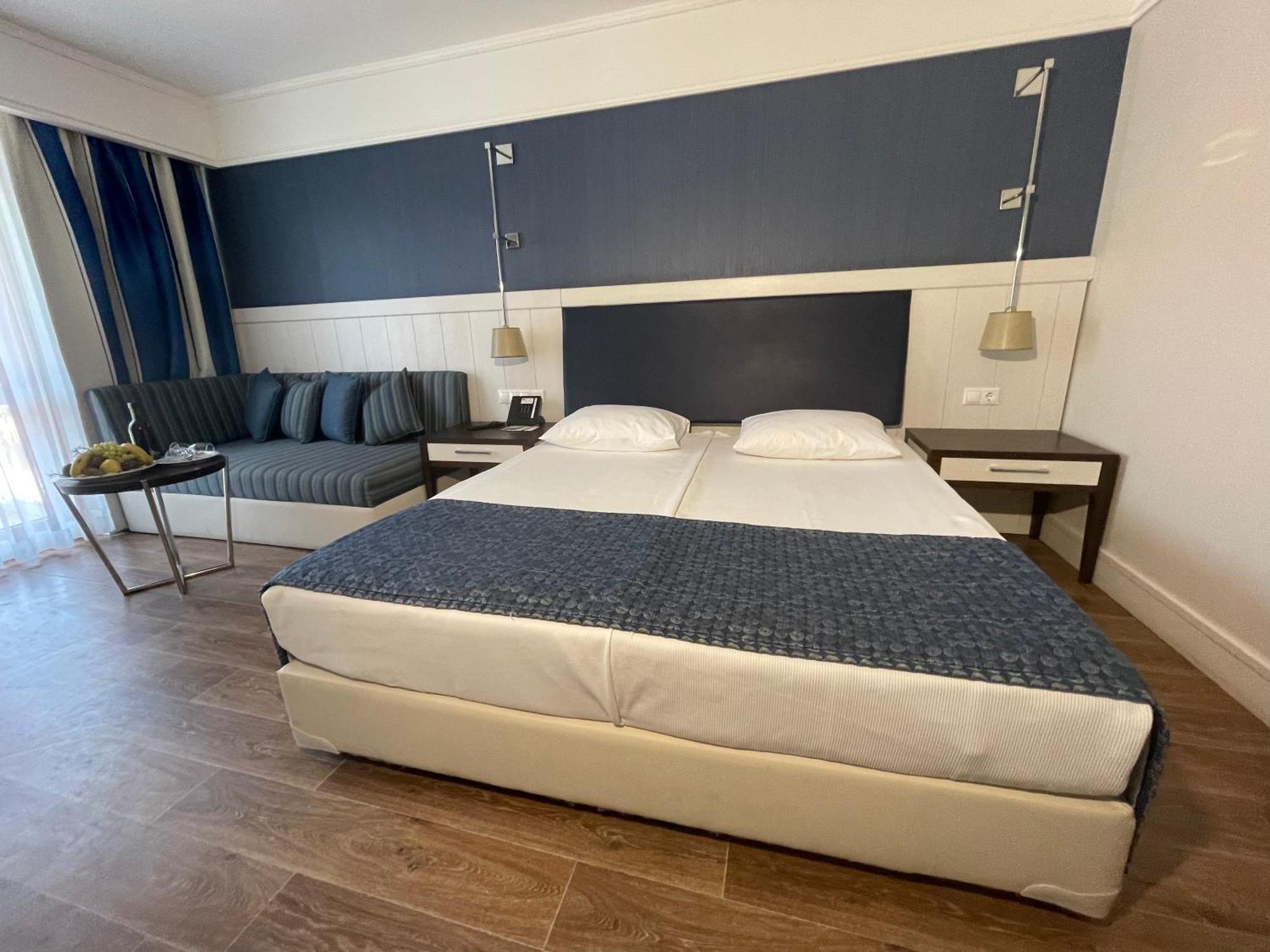 Double Room,1759244745:JPEG