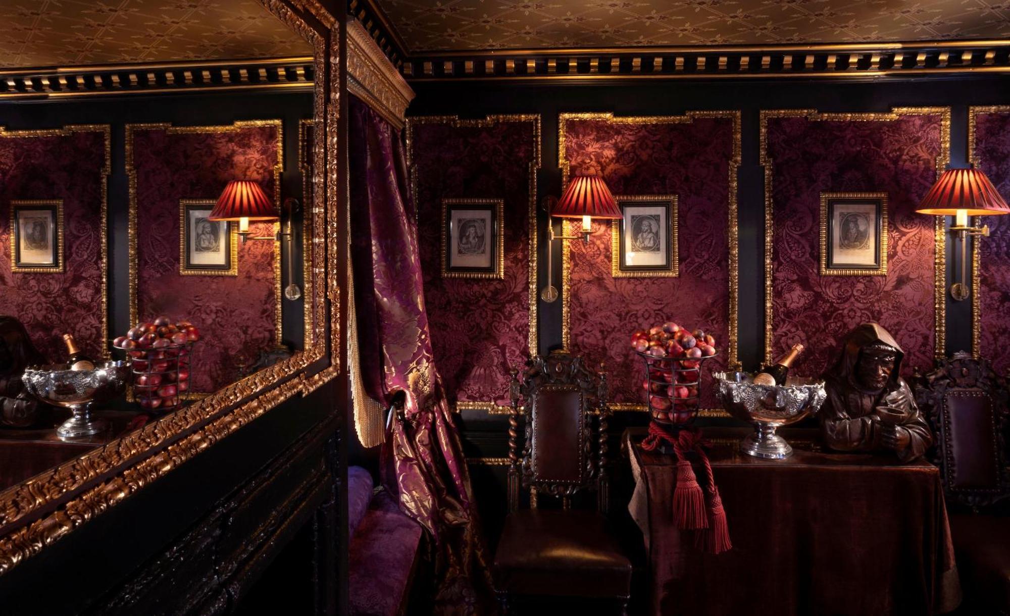Suite de Luxe - Armurerie
