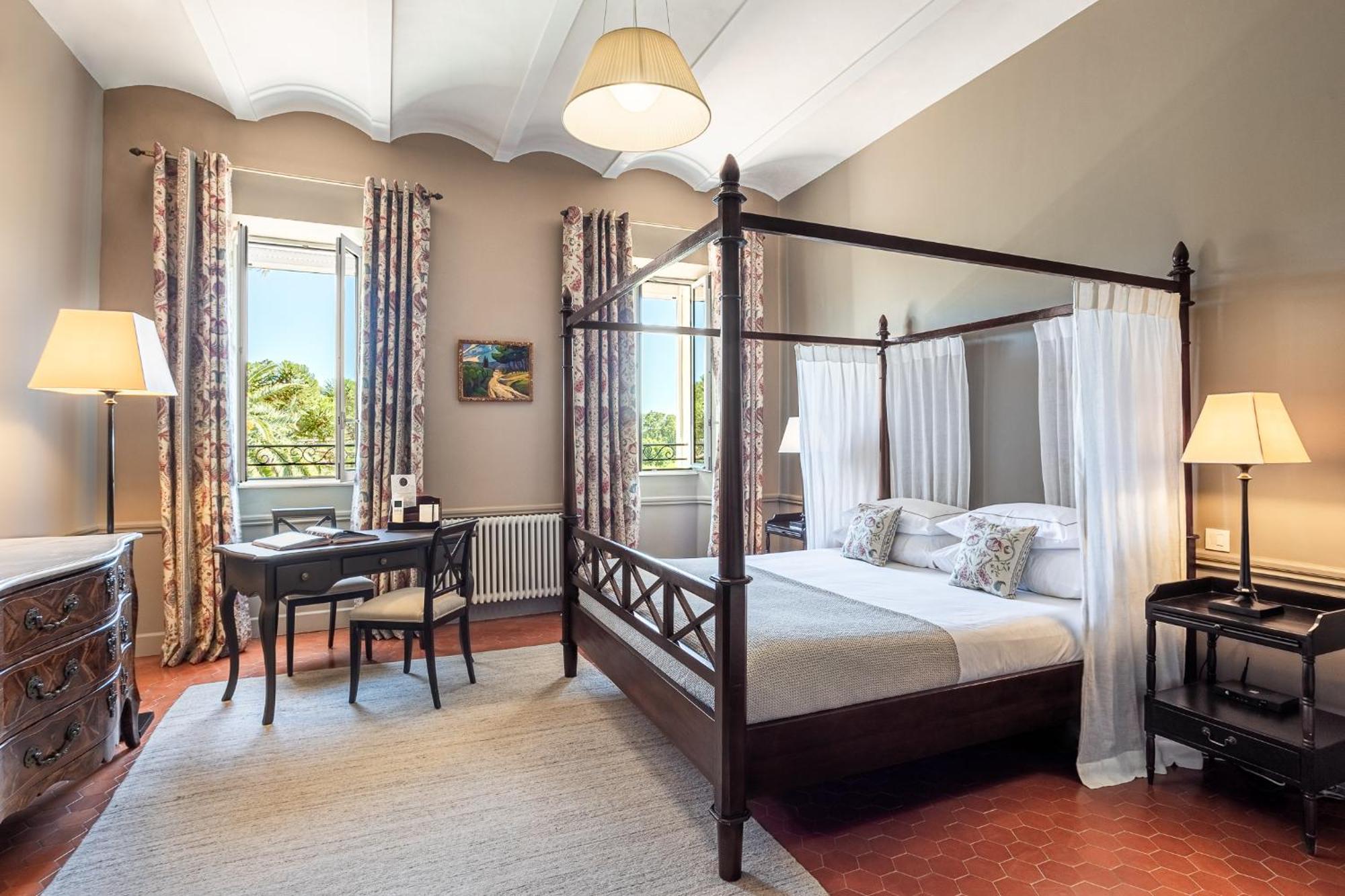 Suite Junior - Accès Gratuit au Spa et à la Plage Privée