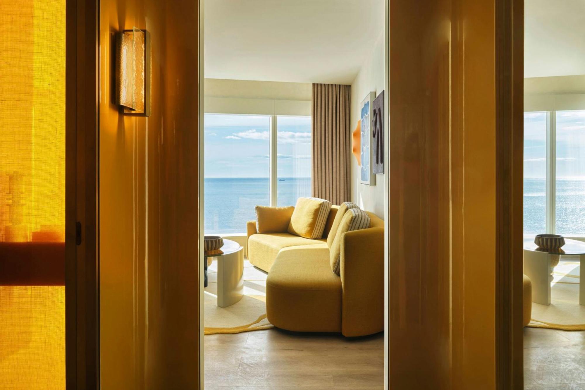 Suite d’Angle 1 Chambre Lit King-Size - Vue sur Front de Mer