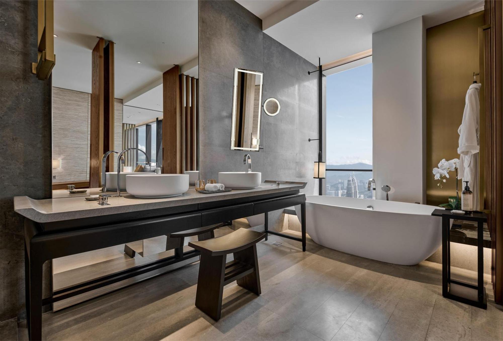 Chambre Lit King-Size - Vue sur Tour