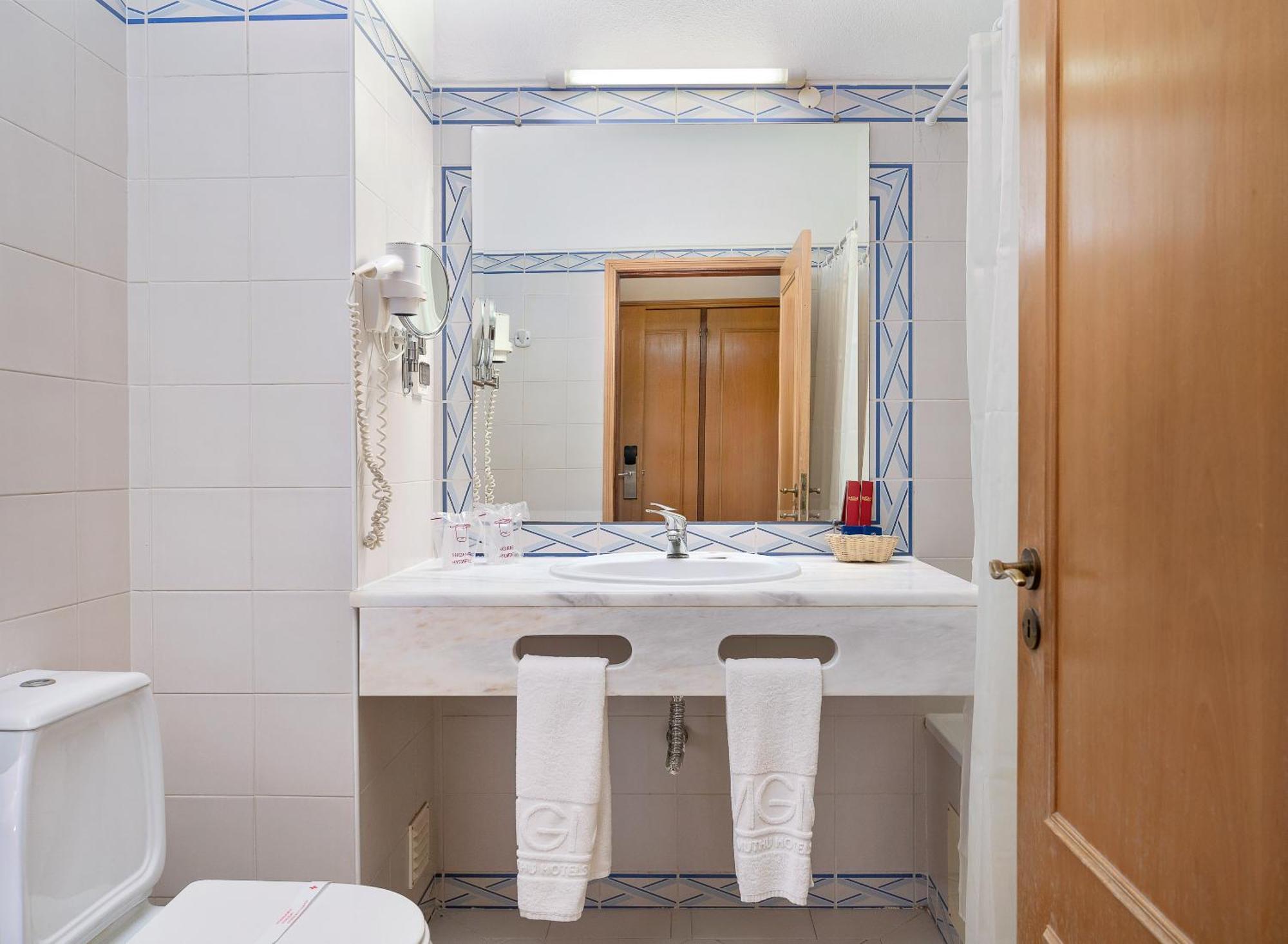 Club Junior 1 Chambre (2 Adultes + 1 Enfant)