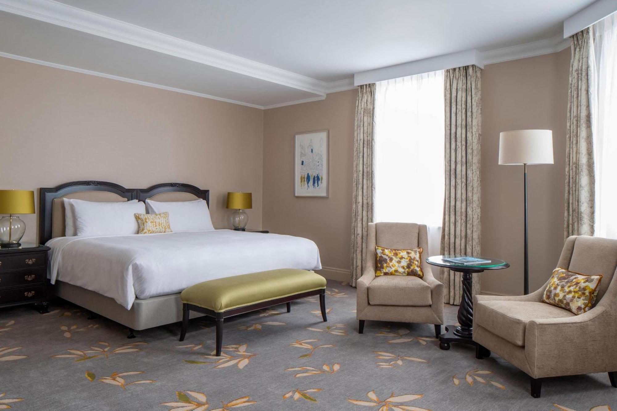 Chambre Exécutive Lit King-Size avec Accès au Salon Exécutif