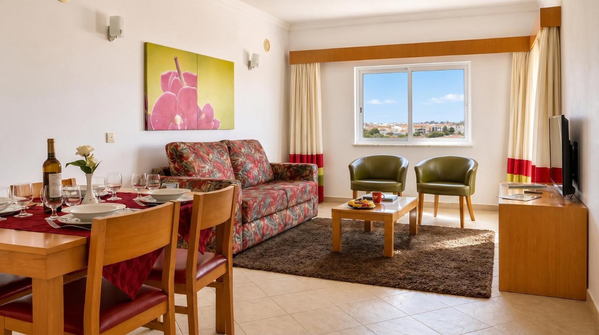 Deluxe One Bedroom Apartment (4 Adults) - All Inclusive Signature 16h