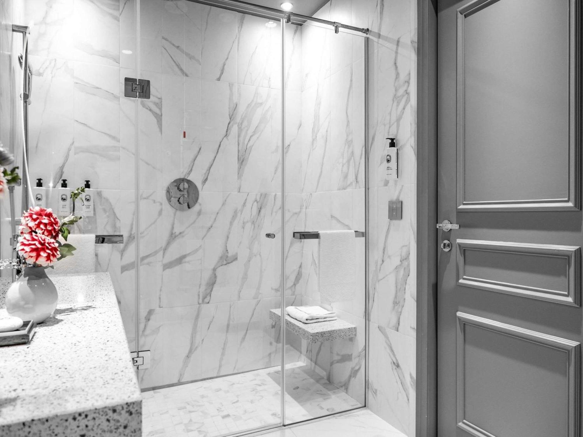 Suite Familiale avec 2 Chambres Communicantes et Terrasse