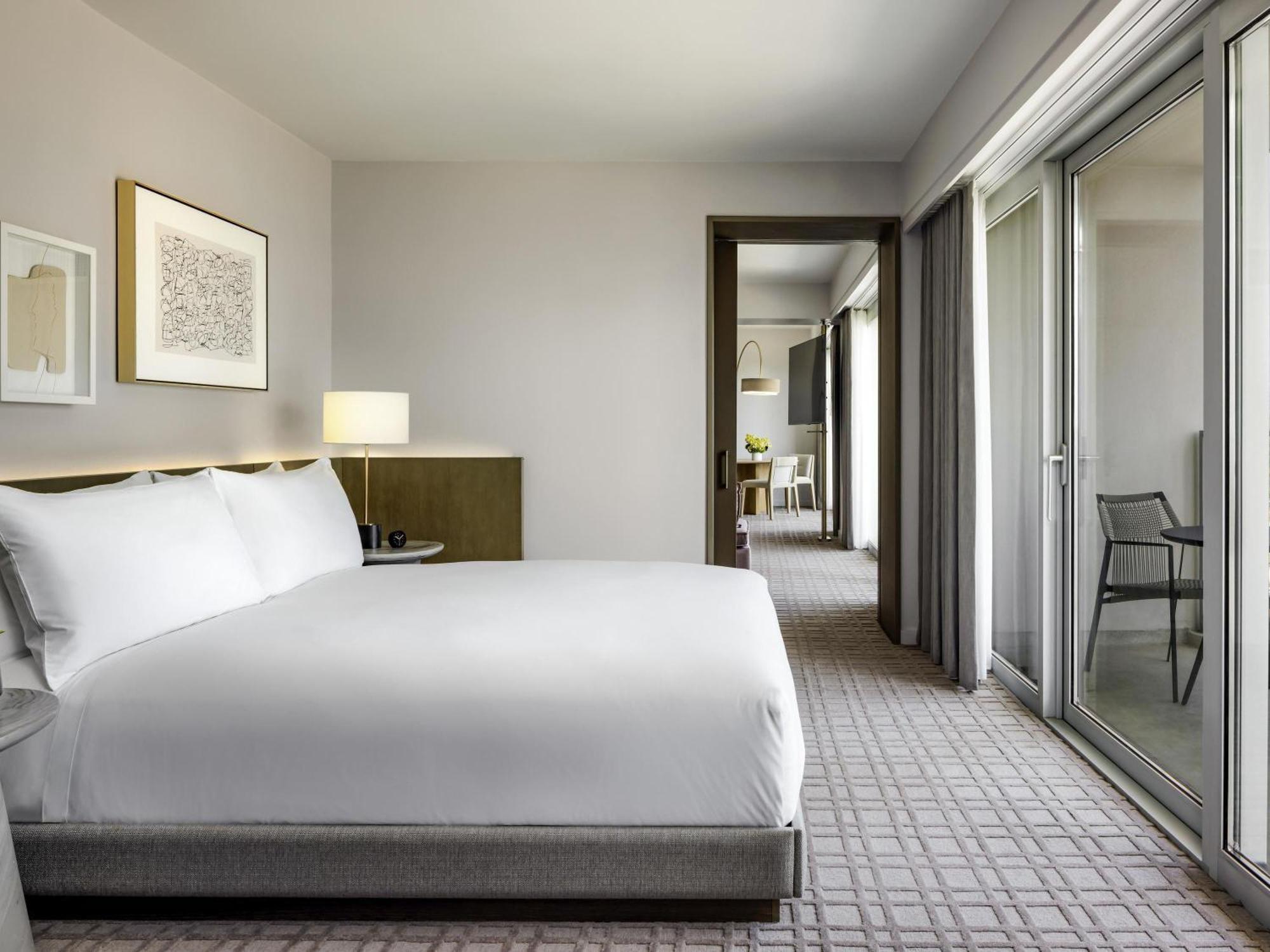 Suite d'Angle 1 Chambre Fairmont Gold Signature avec Accès au Salon - Adaptée aux Personnes à Mobilité Réduite