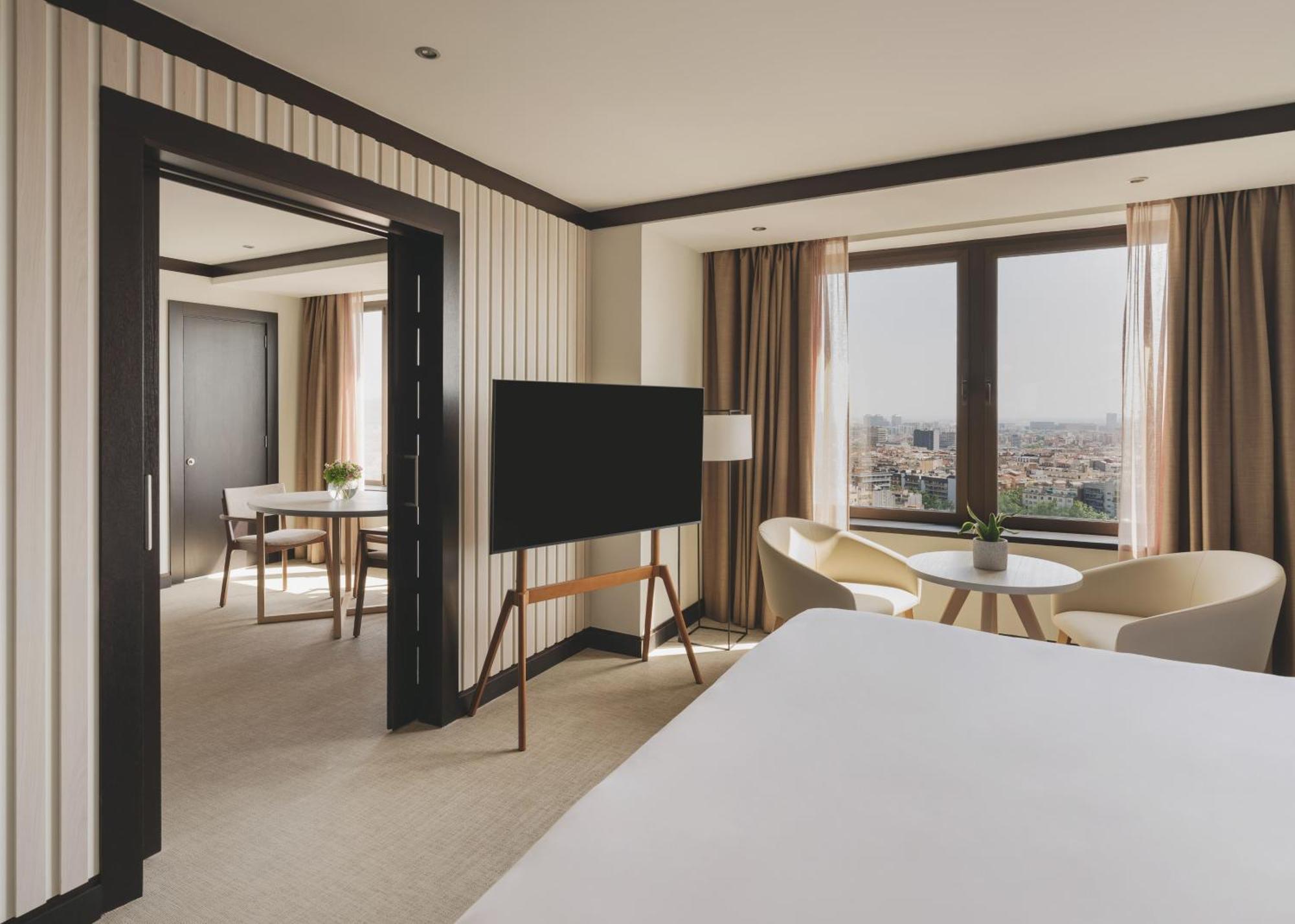 Suite The Level