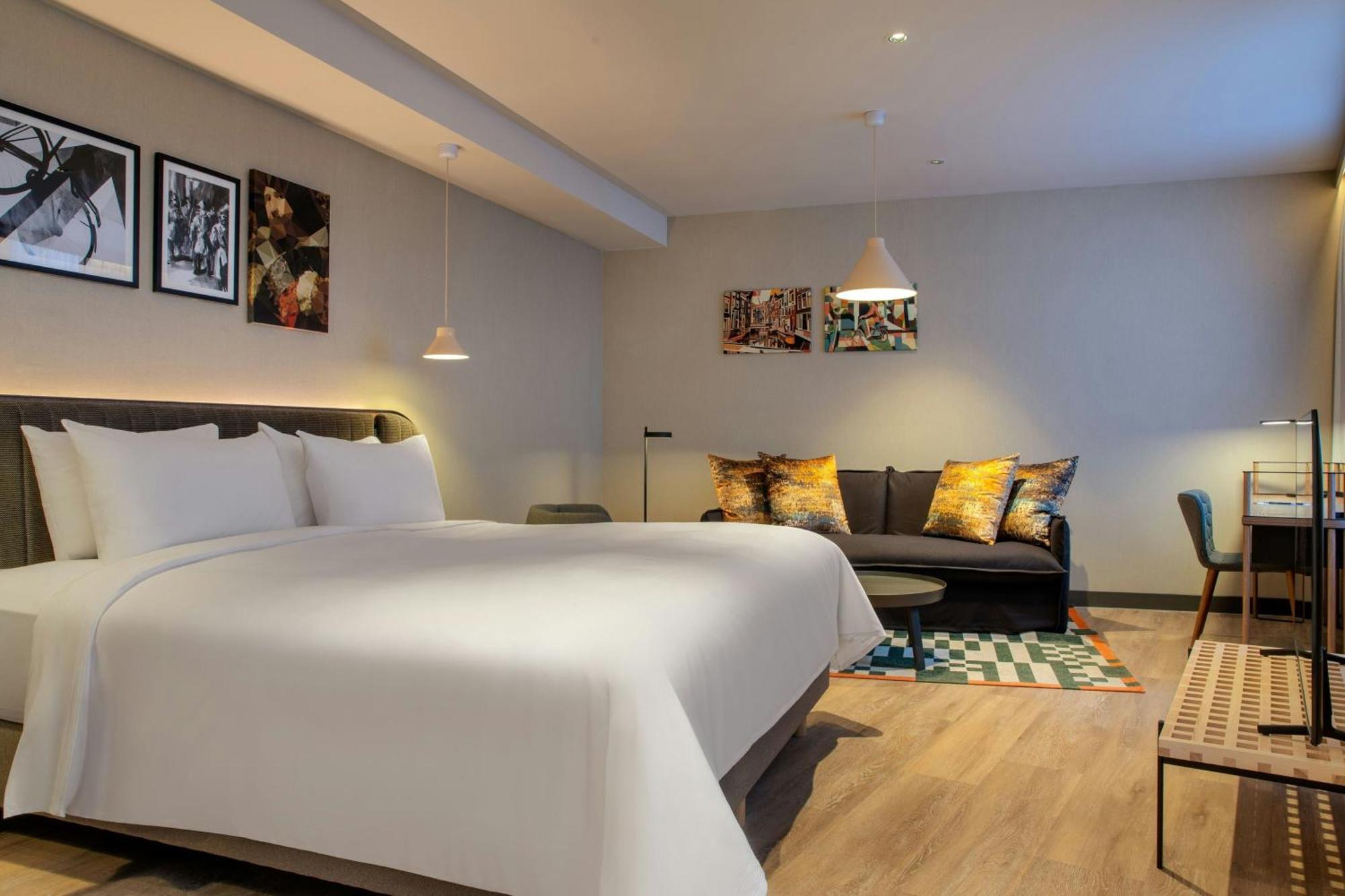 Chambre Lit King-Size Deluxe - Vue sur Ville