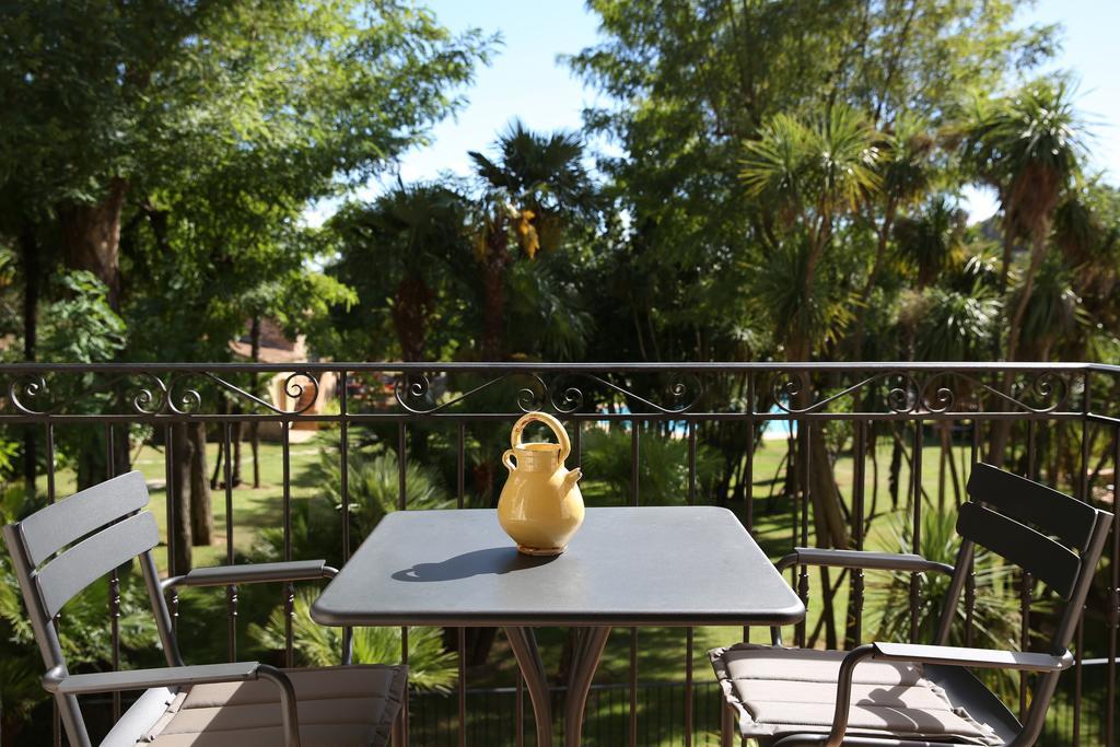Suite Junior en Duplex avec Balcon - Accès Gratuit au Spa et à la Plage Privée