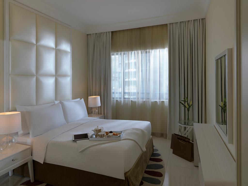 Hébergement 3 Chambres avec Kitchenette et Balcon Privé - Vue sur Ville