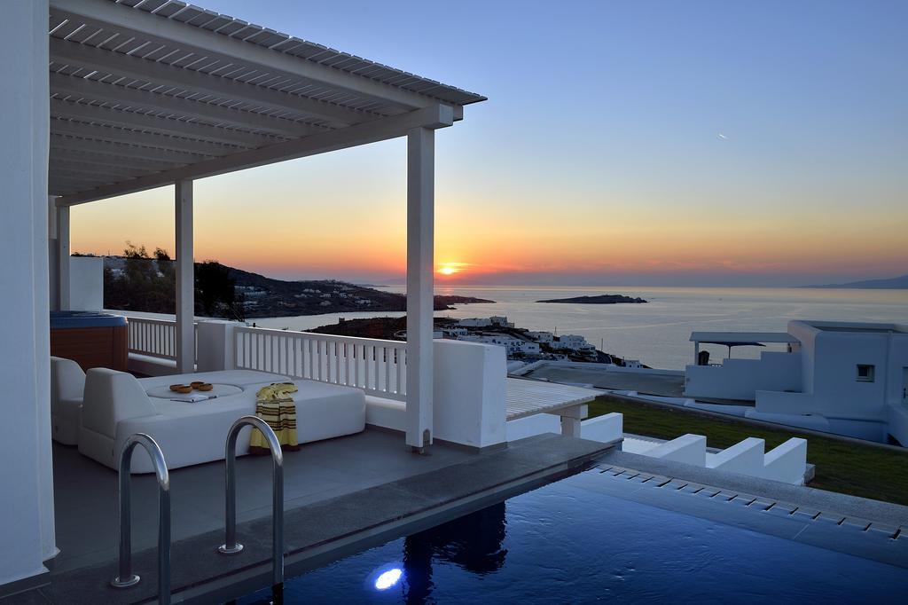 DELOS Premium Junior Suite with Sea View Outdoor Jacuzzi & Private Pool