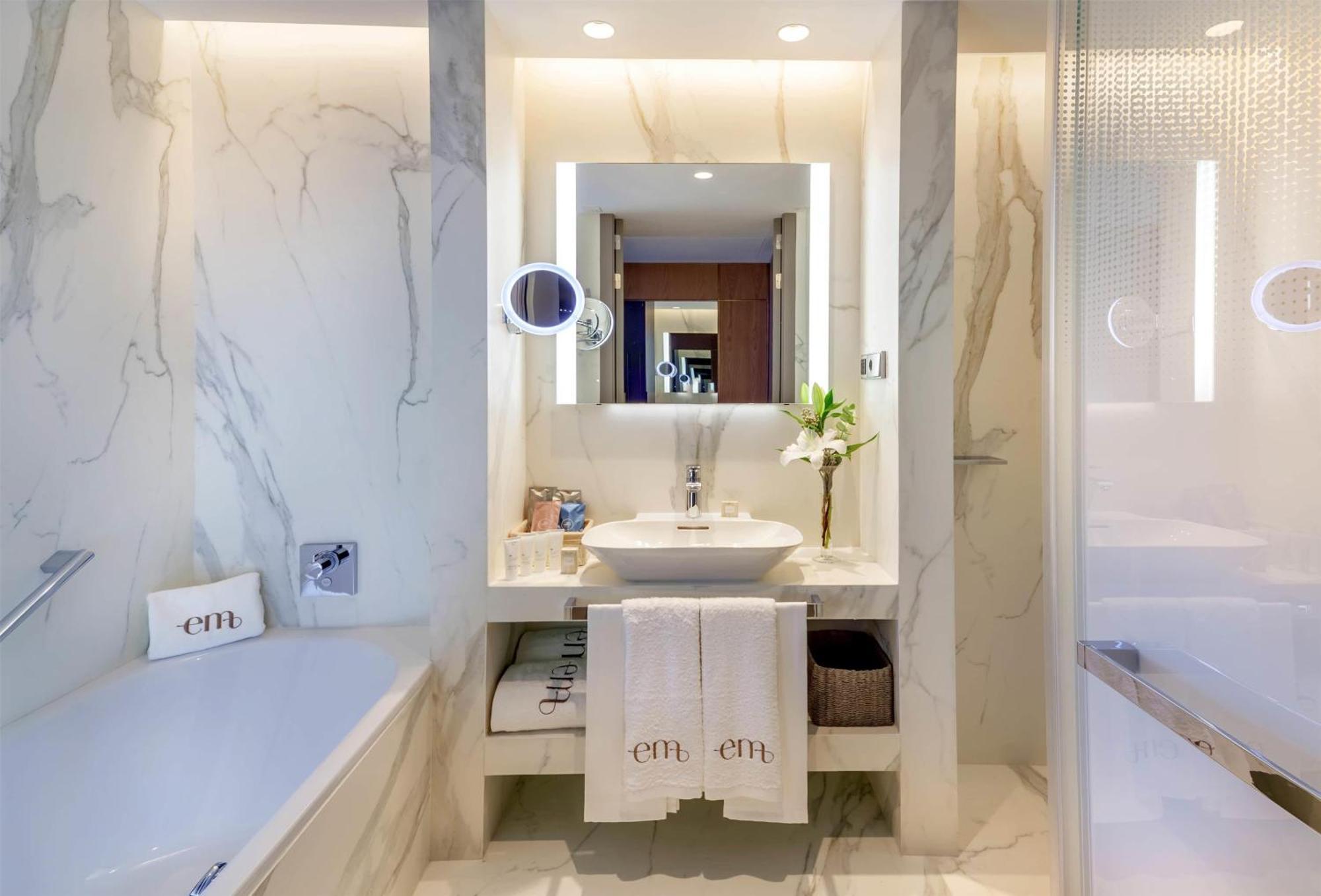 Chambre Double ou Lits Jumeaux Deluxe Tranquillité