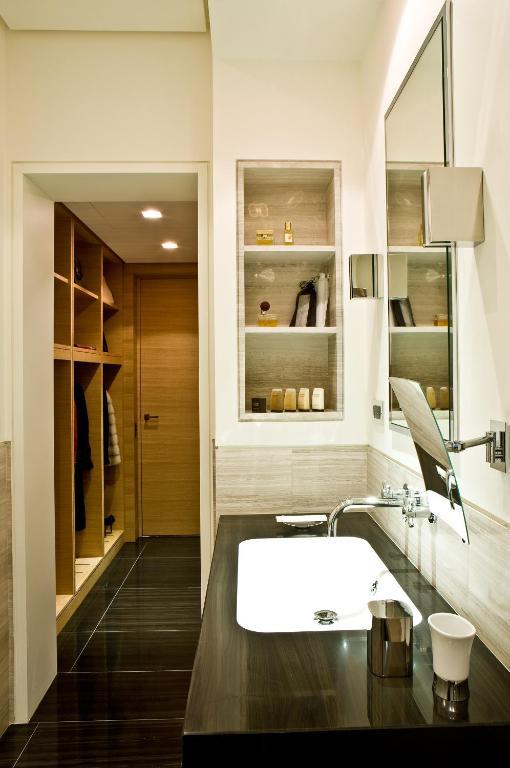 Suite - Champs-Élysées