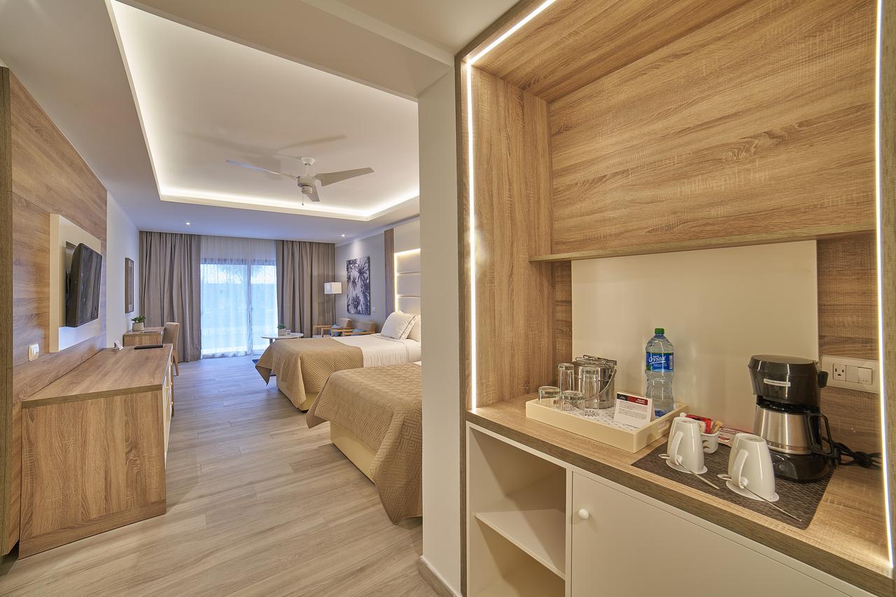 Junior Suite Deluxe  (1 Adult),664807443:JPEG