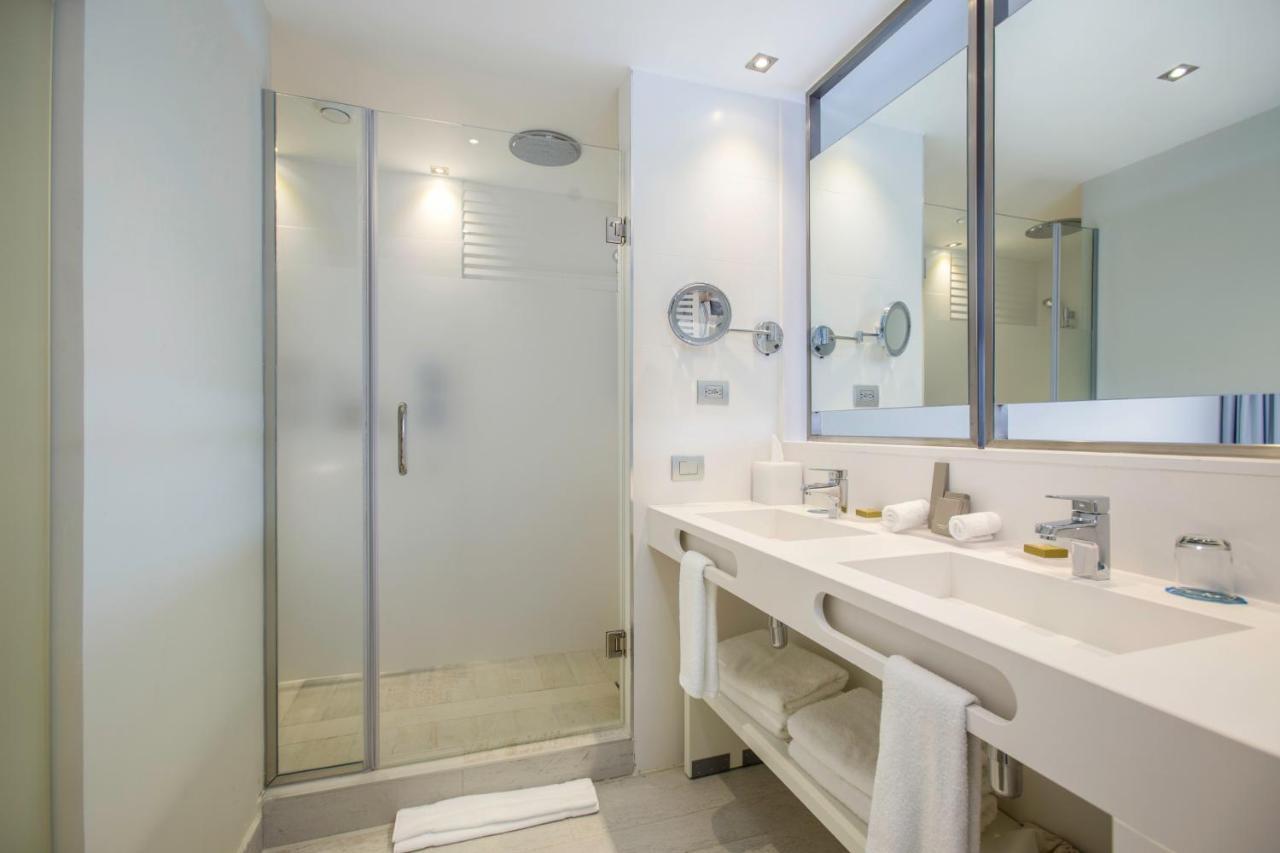 Hébergement Familial Deluxe Privilège (3 Adultes + 3 Enfants)