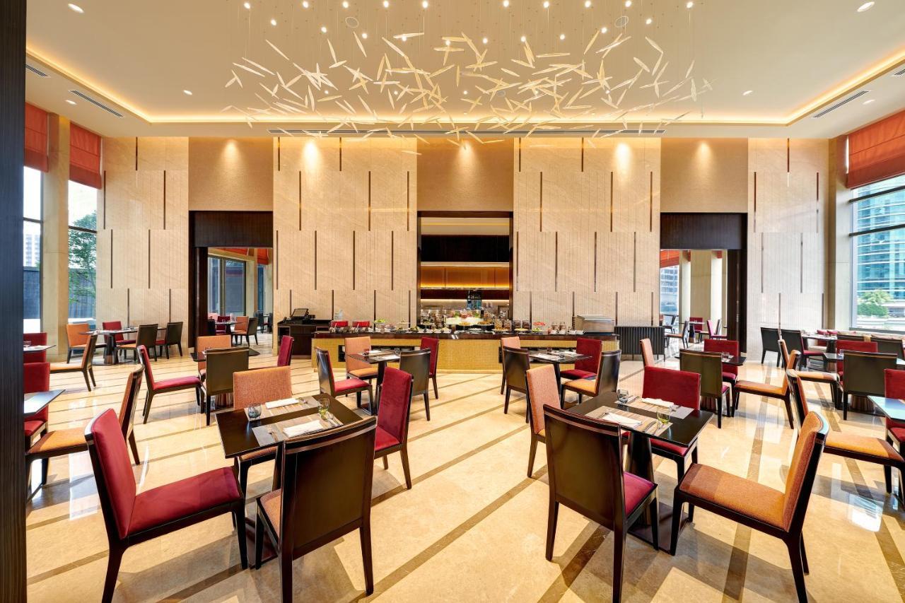 Club Grand Deluxe Oasis