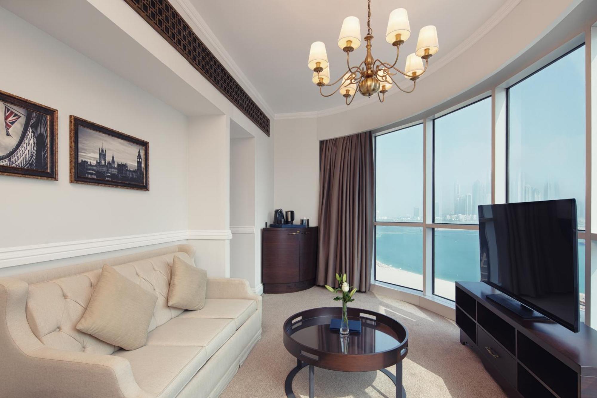 Deluxe Suite with Executive Lounge Access, Private Beach, Infinity Pool, Lazy River & Kids Club Access