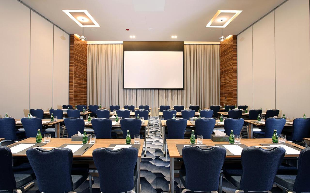 Executive Suite- 30% Discount on F&B, Guaranteed 10am Early Check-In and 4pm Late Check-Out. Applicable for stays until September 30, 2026