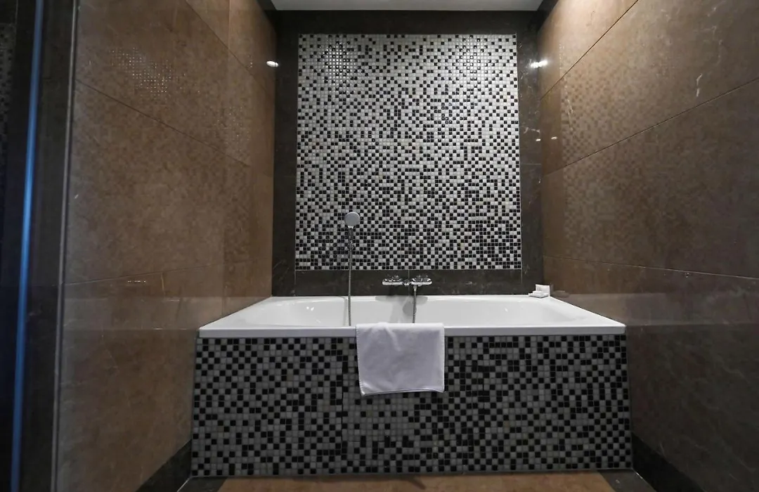 Radisson Blu Hotel, Abidjan Airport-1