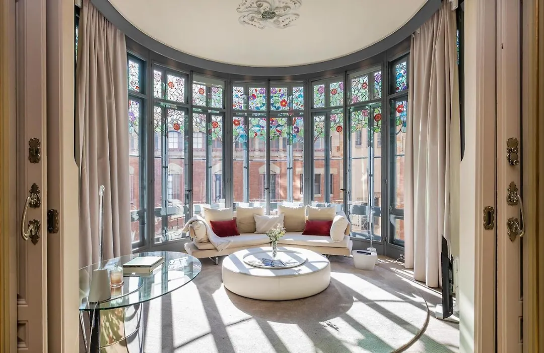 El Palauet Modernist Suites Barcelona-1