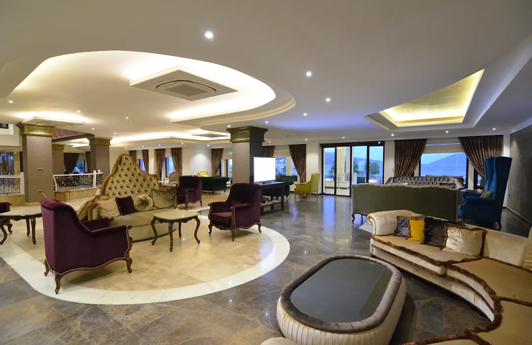 Azka Otel-1