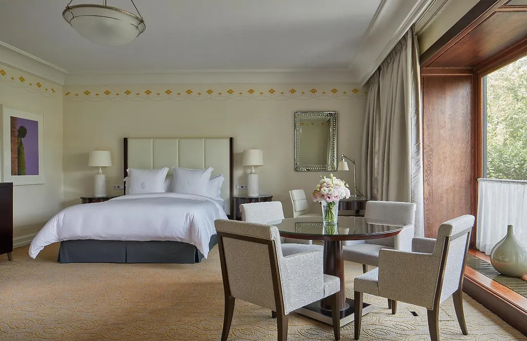 Four Seasons Hotel Gresham Palace Budapest-1
