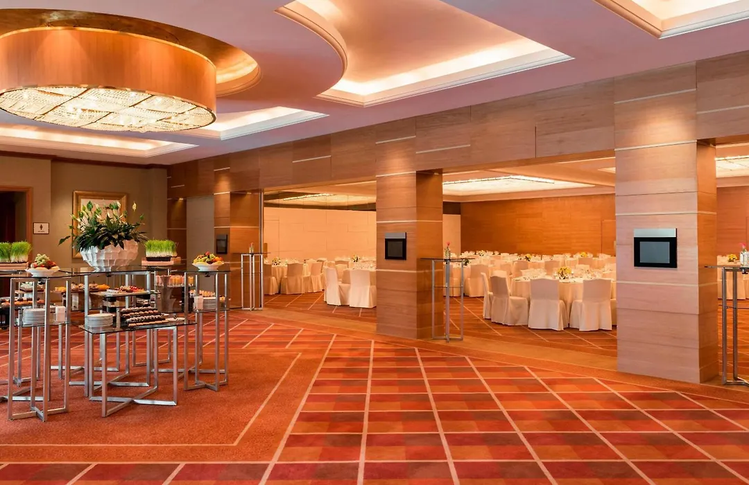 Sheraton Dubai Creek Hotel & Towers-1