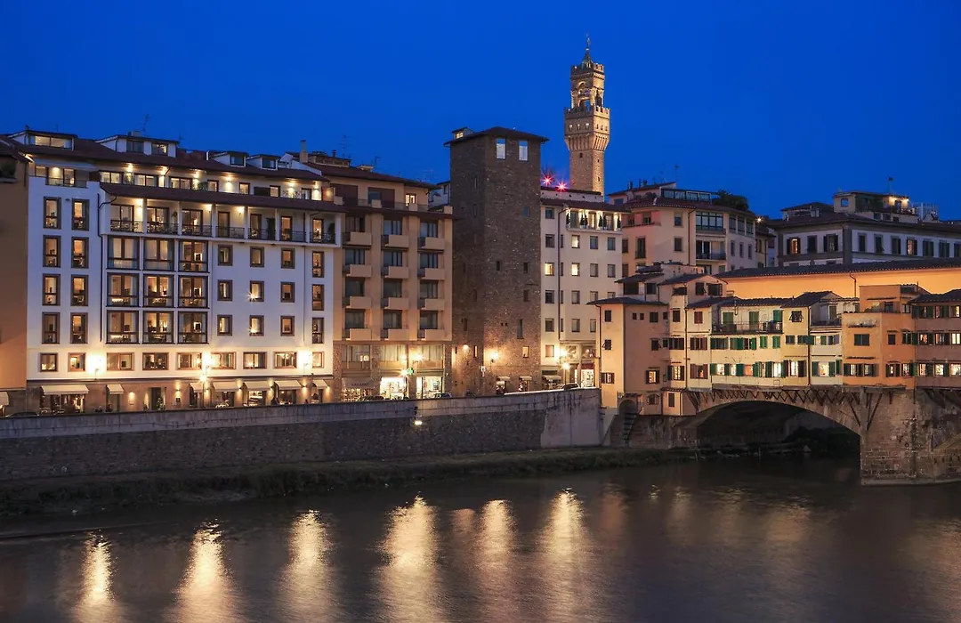 Portrait Firenze - Lungarno Collection-1