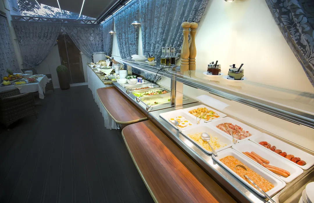 Luxury Family Hotel Royal Palace-1