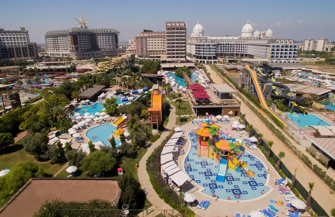 Saturn Palace Resort-1