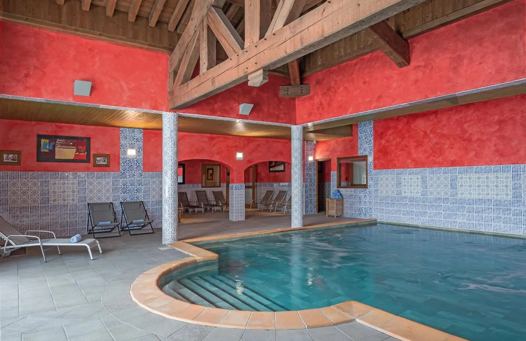 Hôtel Les Suites Du Montana-1