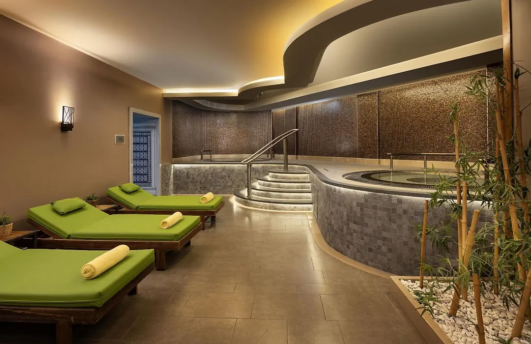 Titanic Business Kartal-1