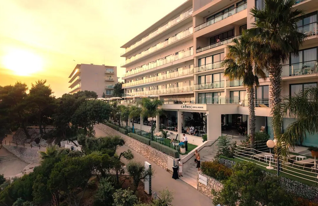 Royal Palm Hotel-1