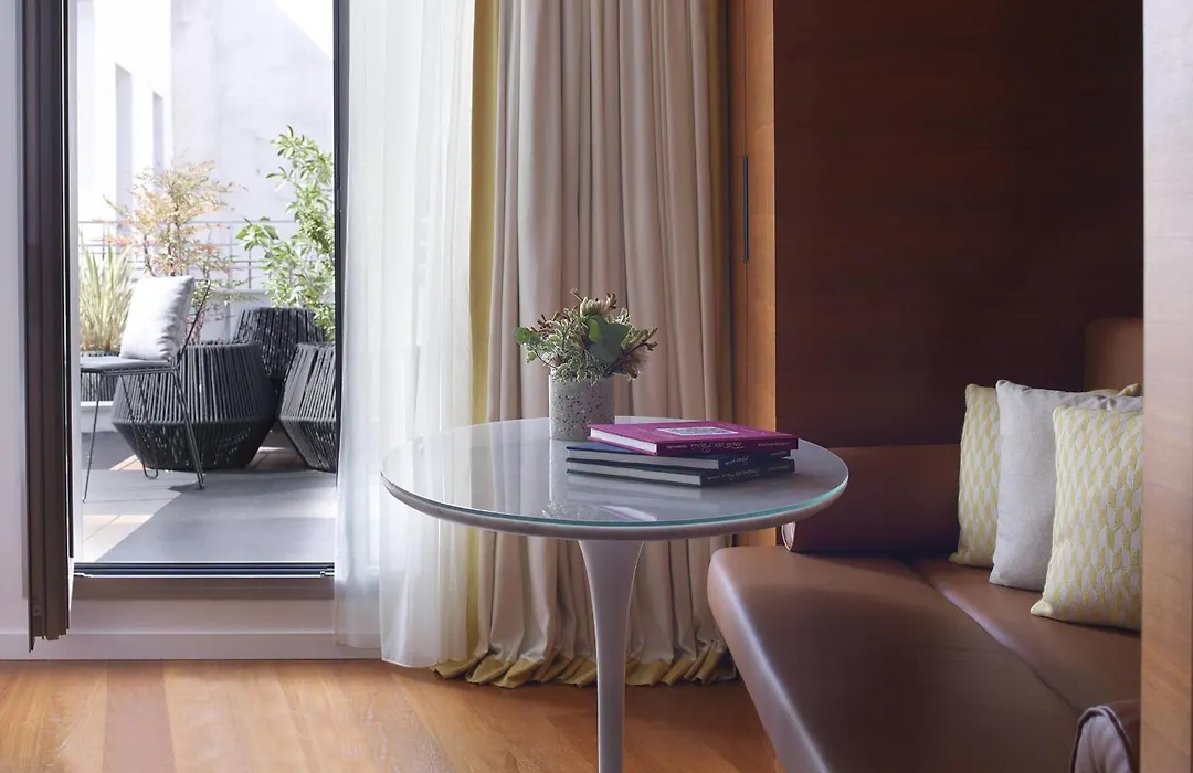 Renaissance Paris Republique Hotel&Spa-1