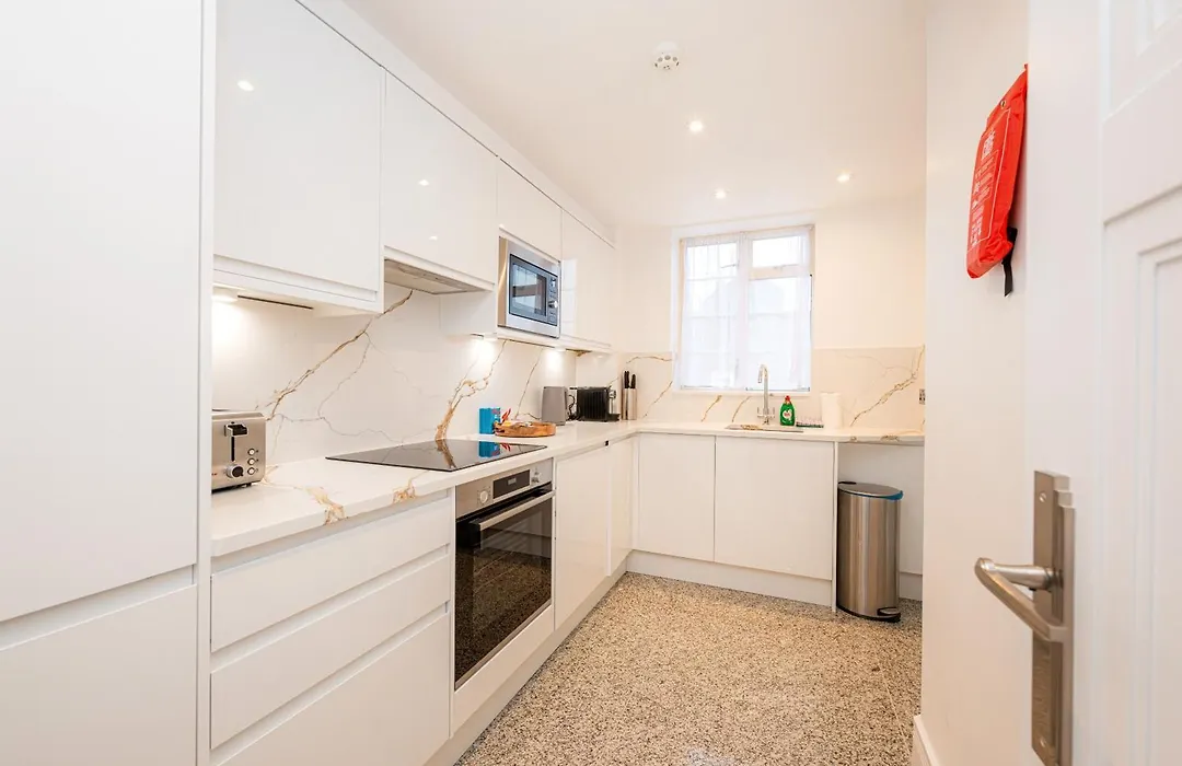 Fountain House Apartments - Hyde Park, London-1