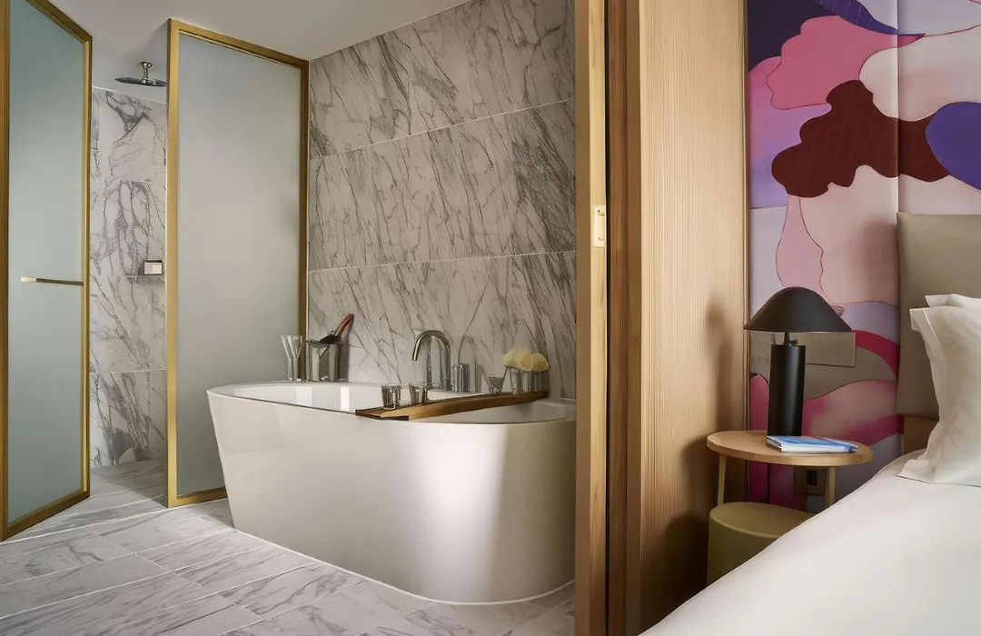 The Botree London, Curio Collection By Hilton-1
