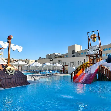 Amarina Abu Soma Resort & Aquapark-2
