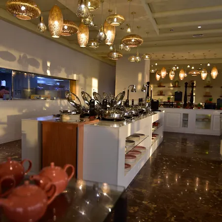Grand Millennium Muscat Apartments And Suites Connected To Mall-3